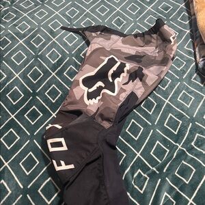 Fox Camouflage and Black Racing Gear